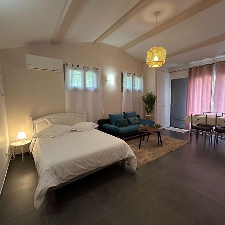 Studio Calme Et Agreable Avec Acces Jardin Partage Le Bar-sur-Loup المظهر الخارجي الصورة