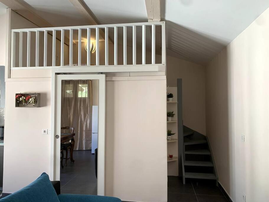 Studio Calme Et Agreable Avec Acces Jardin Partage Le Bar-sur-Loup المظهر الخارجي الصورة
