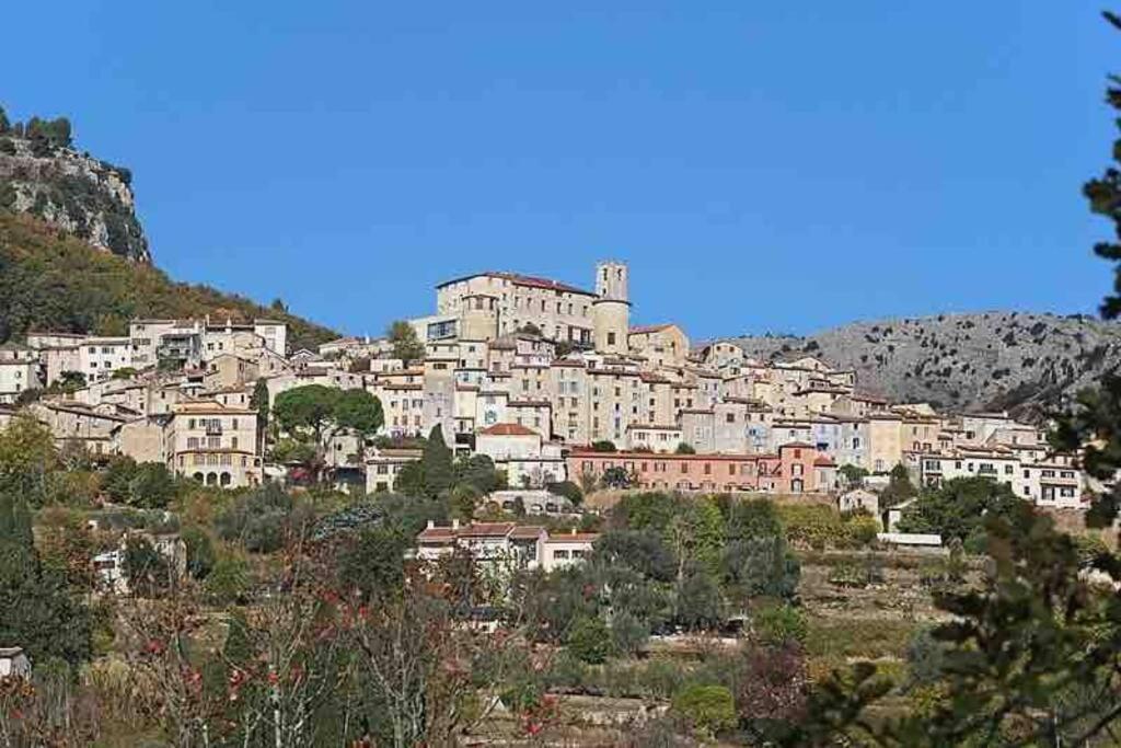 Studio Calme Et Agreable Avec Acces Jardin Partage Le Bar-sur-Loup المظهر الخارجي الصورة