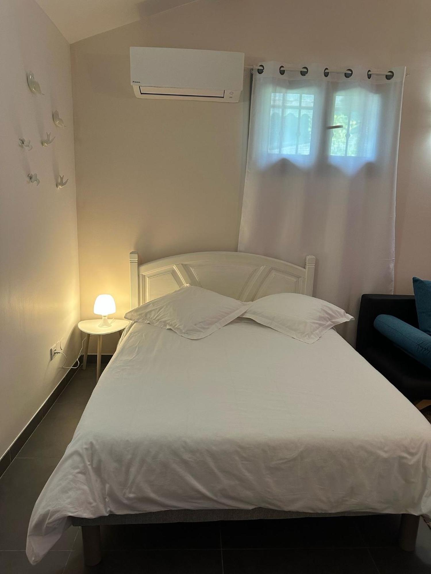 Studio Calme Et Agreable Avec Acces Jardin Partage Le Bar-sur-Loup المظهر الخارجي الصورة